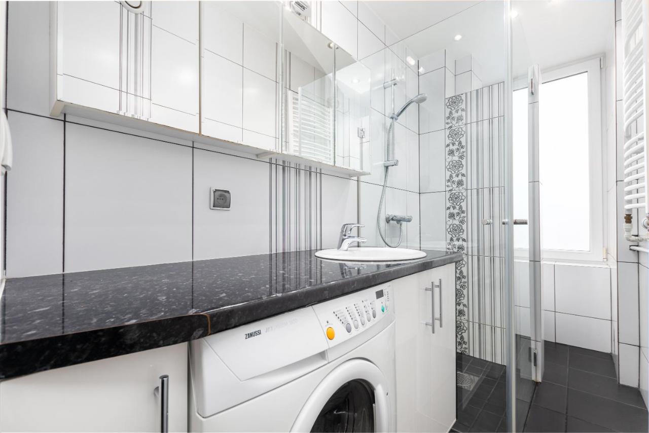 Apartament Chmielna By Your Freedom ワルシャワ エクステリア 写真