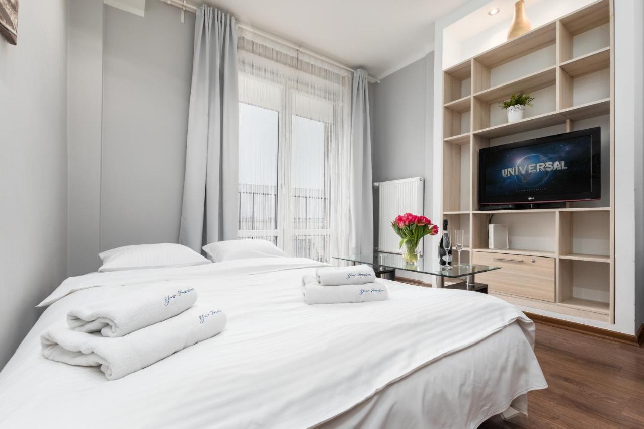 Apartament Chmielna By Your Freedom ワルシャワ エクステリア 写真