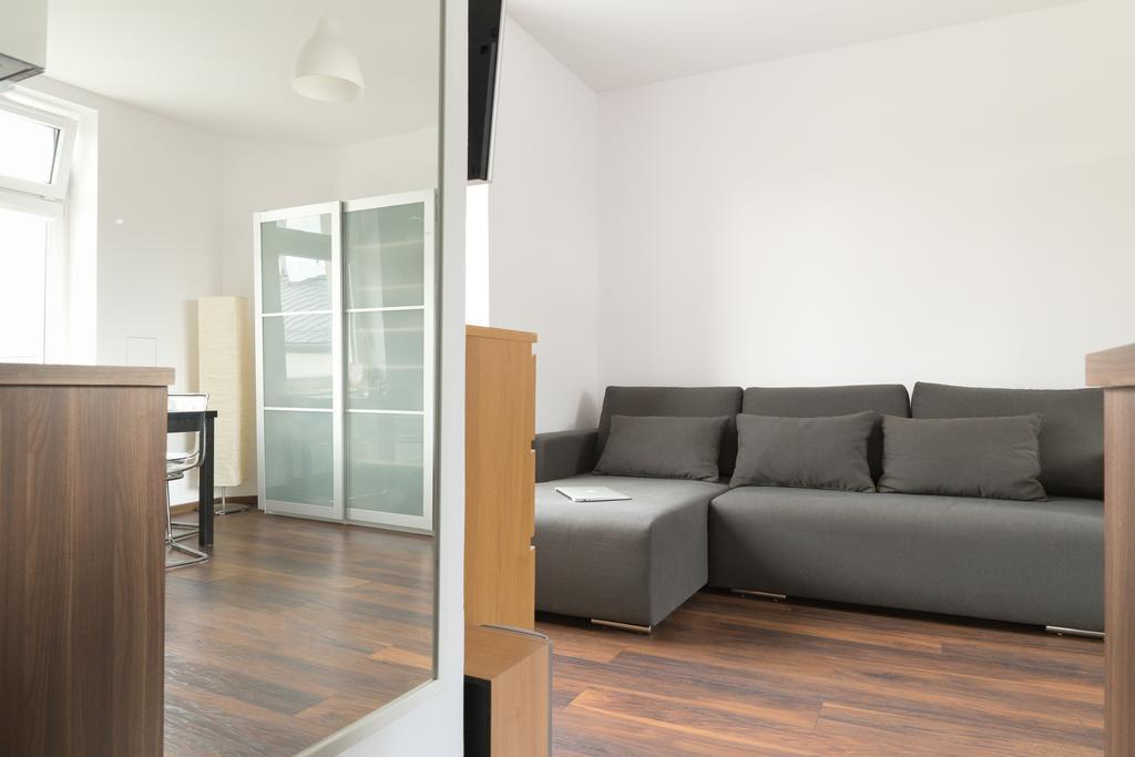 Apartament Chmielna By Your Freedom ワルシャワ 部屋 写真